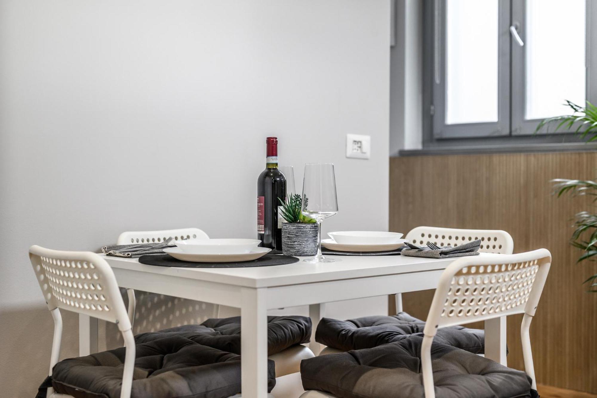 Stazione Di Lambrate-Il Mulino Storico A 10 Stelle Apartment มิลาน ภายนอก รูปภาพ